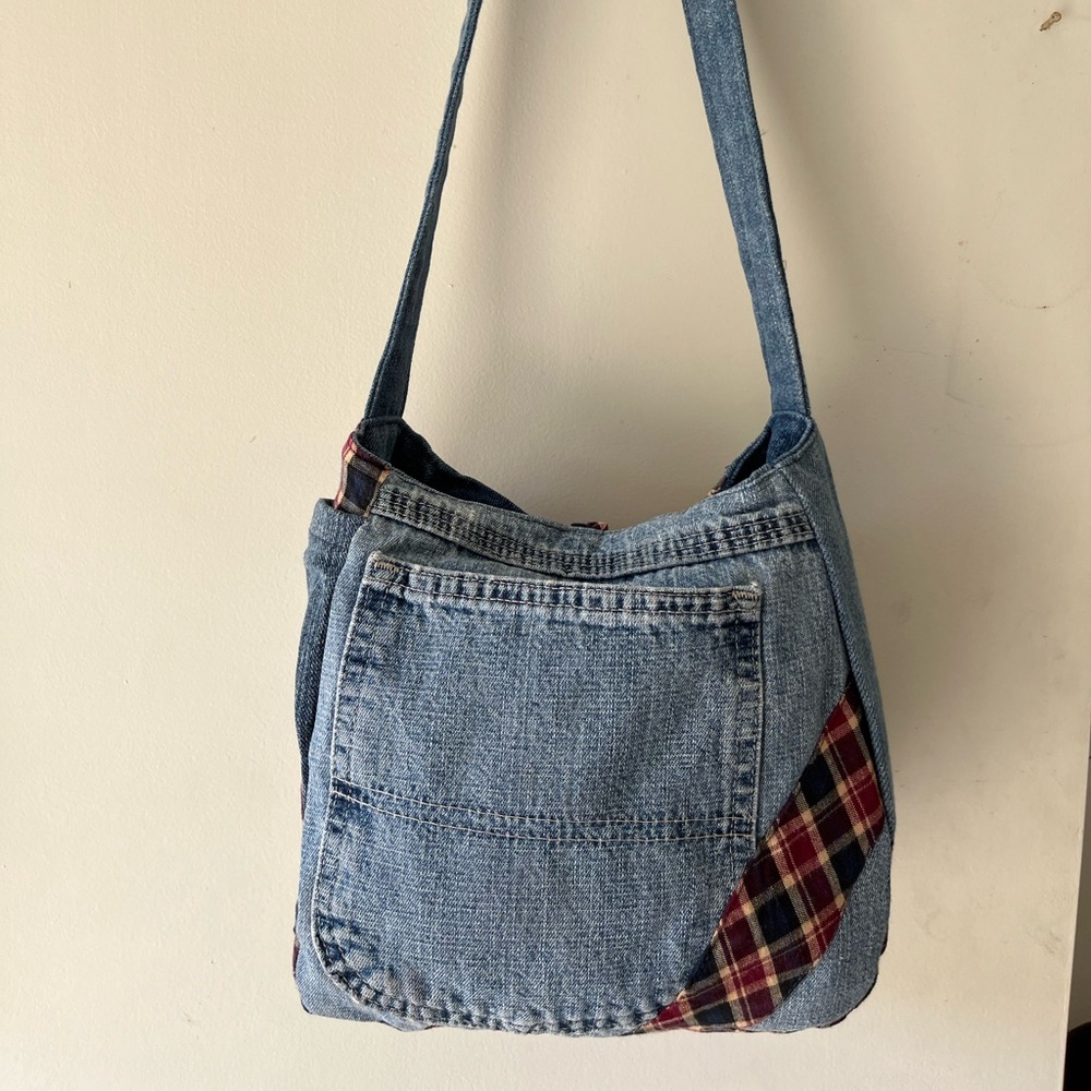 Hand Crafted Shoulder Bag - Picture 6 of 6